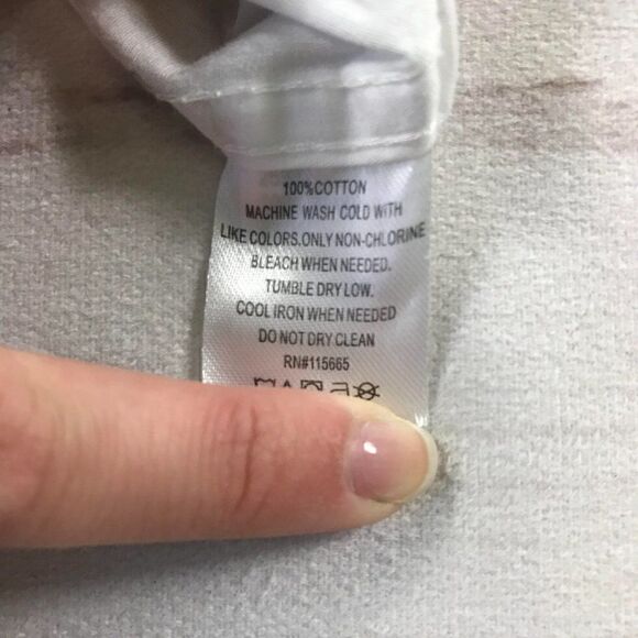 Box Lunch Men Friends Print Button Up White Polo - Picture 6 of 7